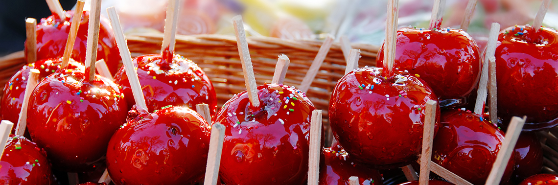 Carrito de manzana caramelizada